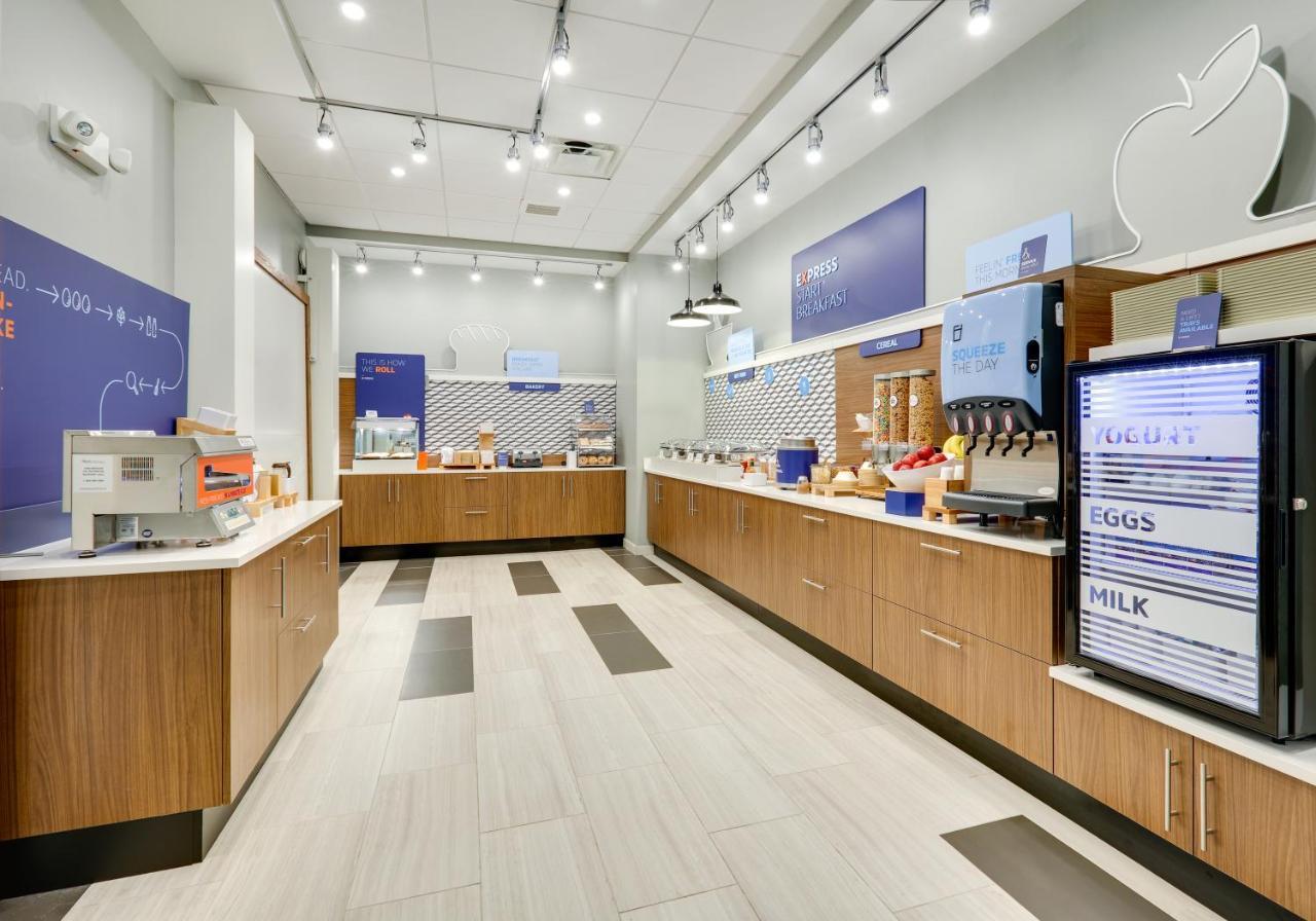 Holiday Inn Express - Kermit By Ihg Dış mekan fotoğraf